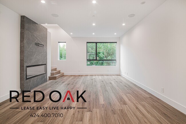 Photo - 18303 Oakbury Cir Unit 18303