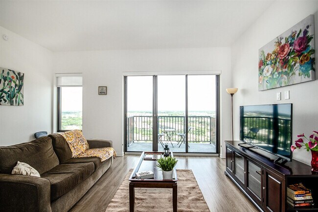 Photo - 2002 Holcombe Blvd Unidad ID1359170P