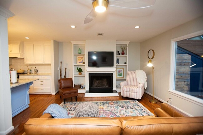 Photo - 3010 N Taylor St