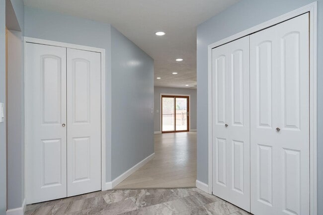 Photo - 6214 Shull Rd