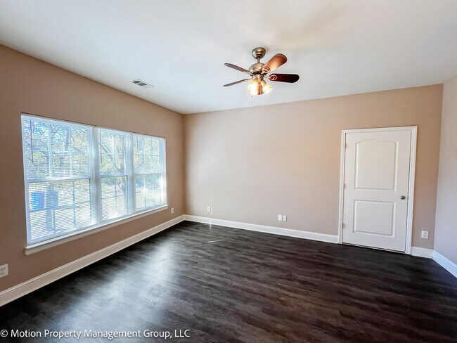 Photo - 6918 Northside Dr Apartamento Unidad A