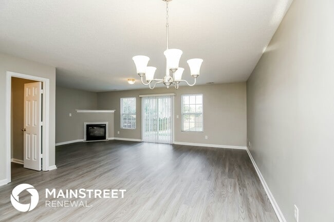 Photo - 80 Crestfield Cir