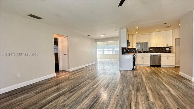 Photo - 8450 NW 26th St