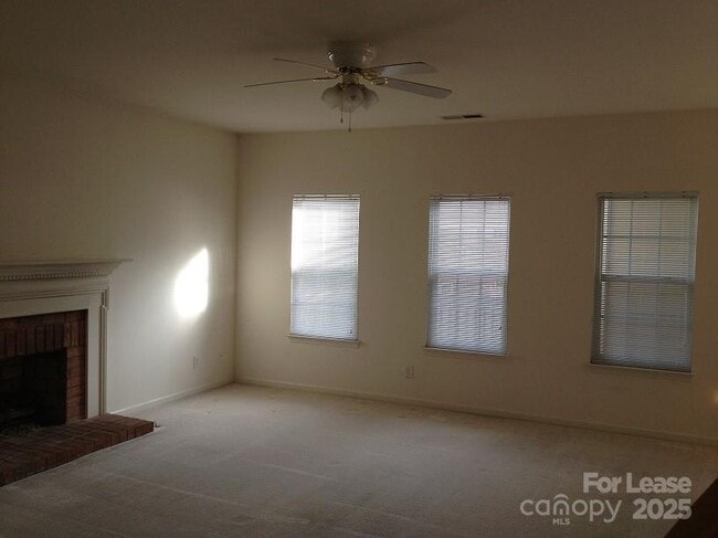 Photo - 14032 Alley Son St