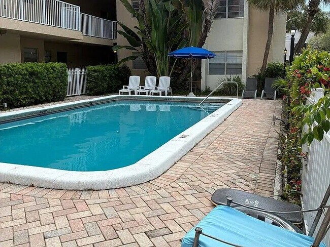 Photo - 1300 Moffett St Unidad 314