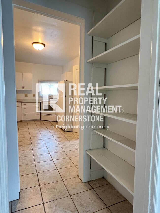 Photo - Charming 1BR Apartment in Historic Vine Neighborhood – Close to Downtown & Bronson Unit 4