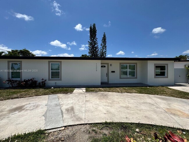 Photo - 11000 SW 47th Terrace House