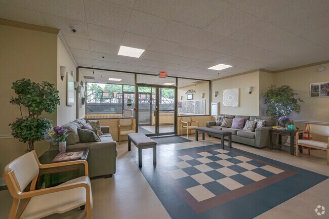 Victoria Towers - Lobby