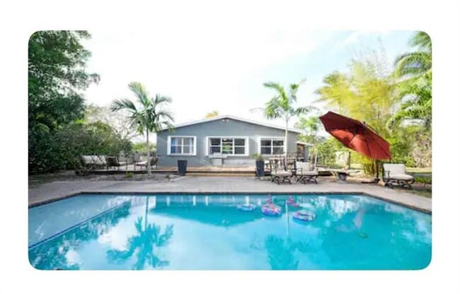 Photo - 536 NW 43rd St