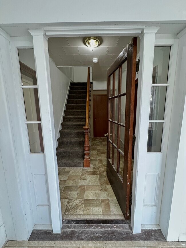 Photo - 915 Madison St