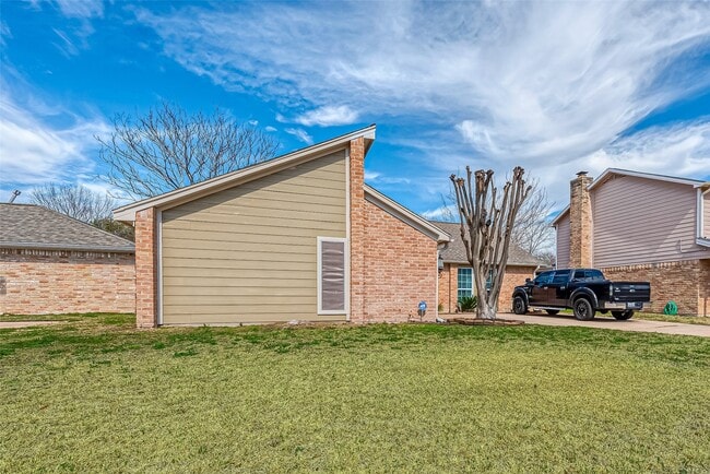 Photo - 13322 Pantano Dr