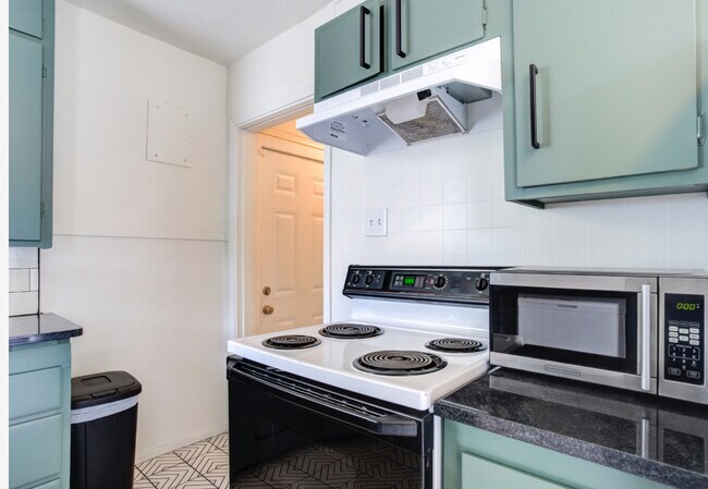 Photo - 2518 27th St