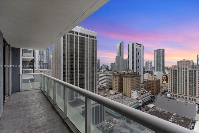 Building Photo - 50 Biscayne Blvd Unit 2305 Rental