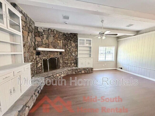 Photo - 1905 Burnham Ave