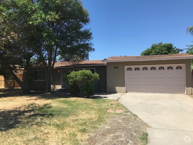Building Photo - APPLY FOR THIS BEAUTIFUL HOME TODAY!