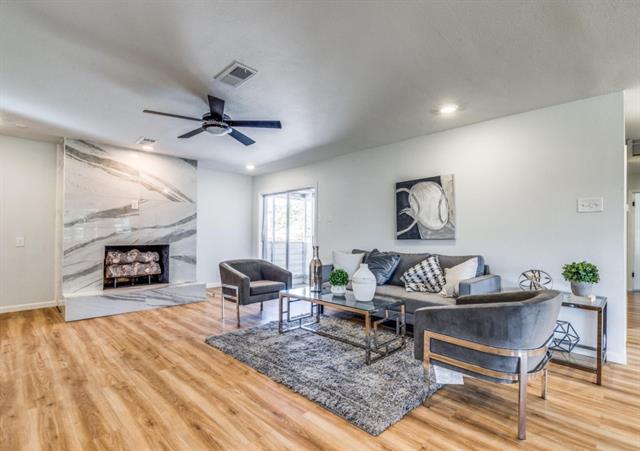 Photo - 8011 Woodhue Rd