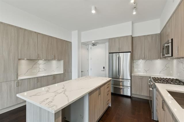 Building Photo - 2120 Olive St Unit 2104 Rental