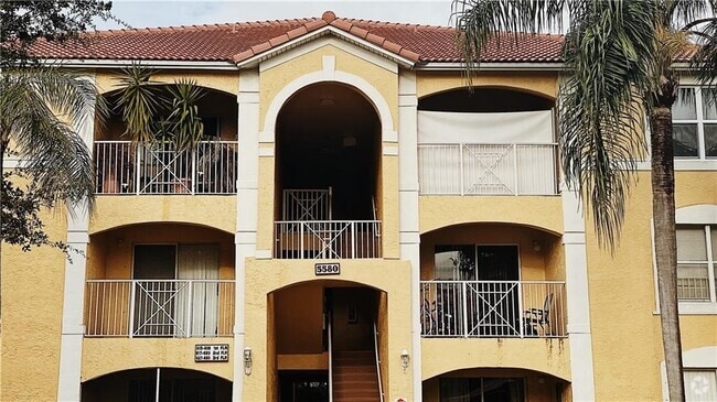 Building Photo - 5580 NW 61st St Unit 620 Rental
