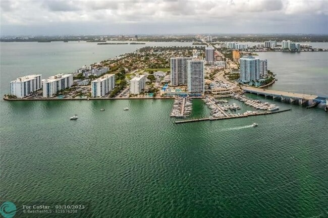 Photo - 7601 E Treasure Dr Unit 2022