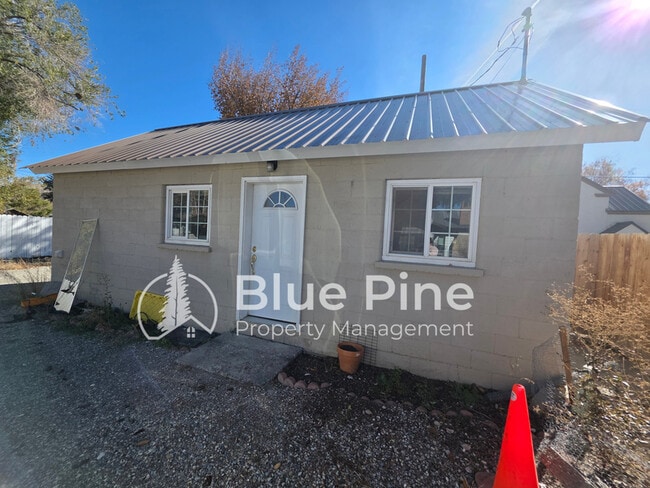 Building Photo - 340 N Water St