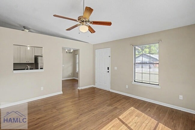 Photo - 1384 Forest Lake Dr