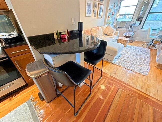 Photo - 75 Burbank St Unit 502