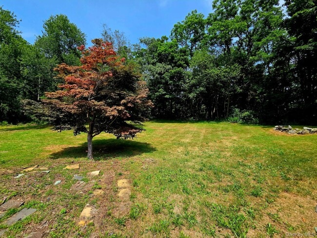 Photo - 16 Ernest Ln