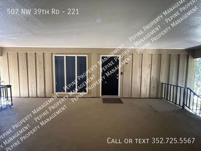 Building Photo - 507 NW 39th Rd