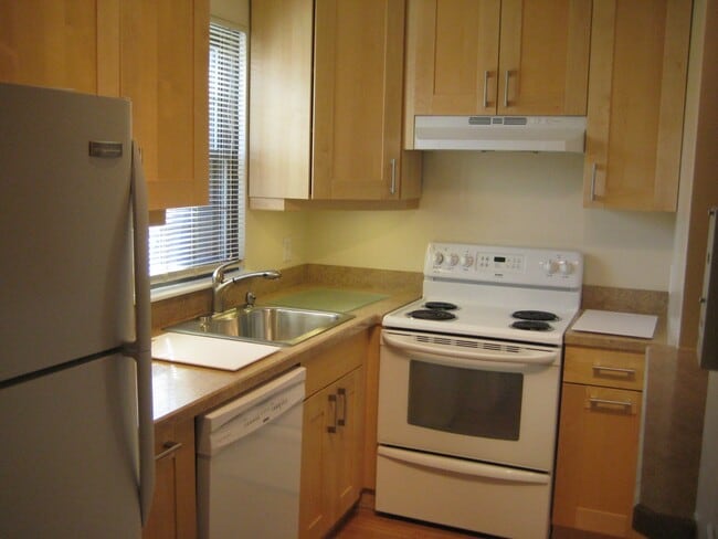 Photo - 440 S State St, Unit F6 Unidad D2