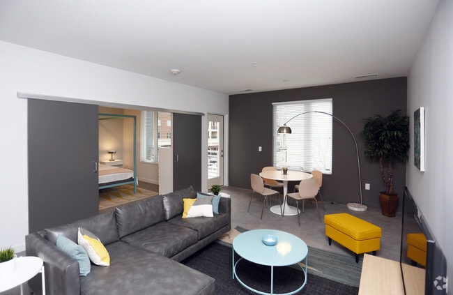 Living Room/1BR, 1BA - 834 SF - Marq