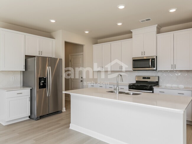 Photo - 790 Treeline Rd