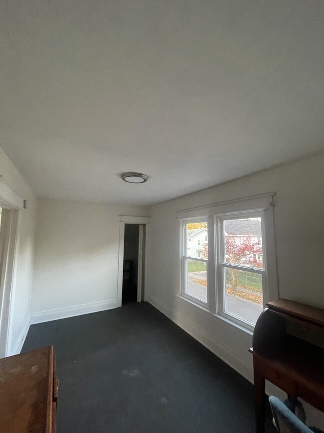 Photo - 822 Seward St