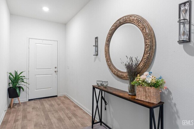 Photo - 4 Bed 2 Bath