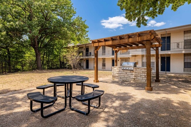 Photo - Villas at 1404