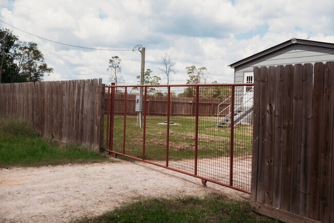 Photo - 2545 Lee Turner Rd