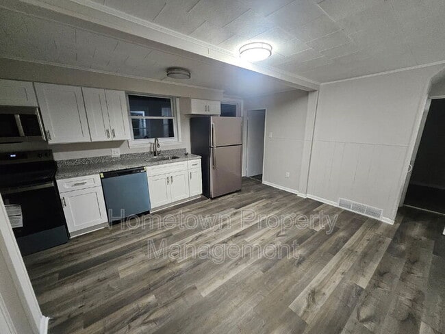 Photo - 2689 Strickhouser Rd