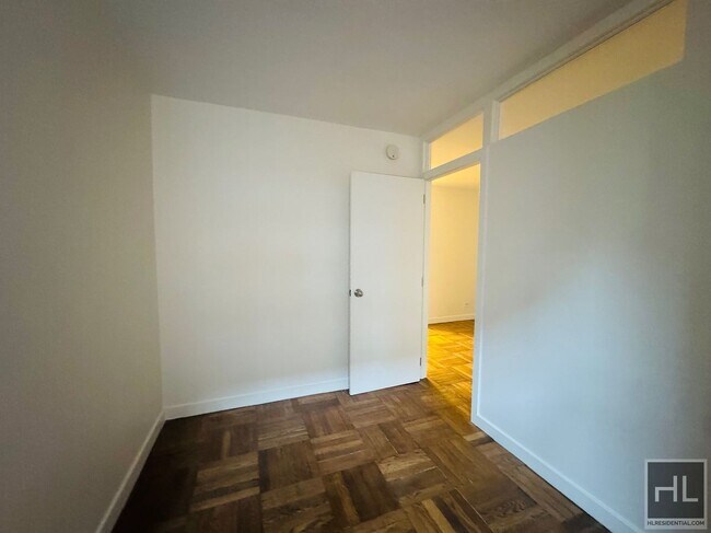 Photo - East 79th Street Unidad 9O