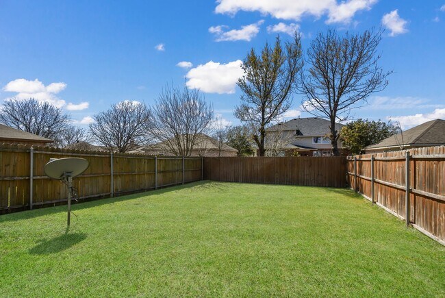 Photo - 3 BEDROOM DUPLEX LOCATED IN HUTTO, TEXAS!