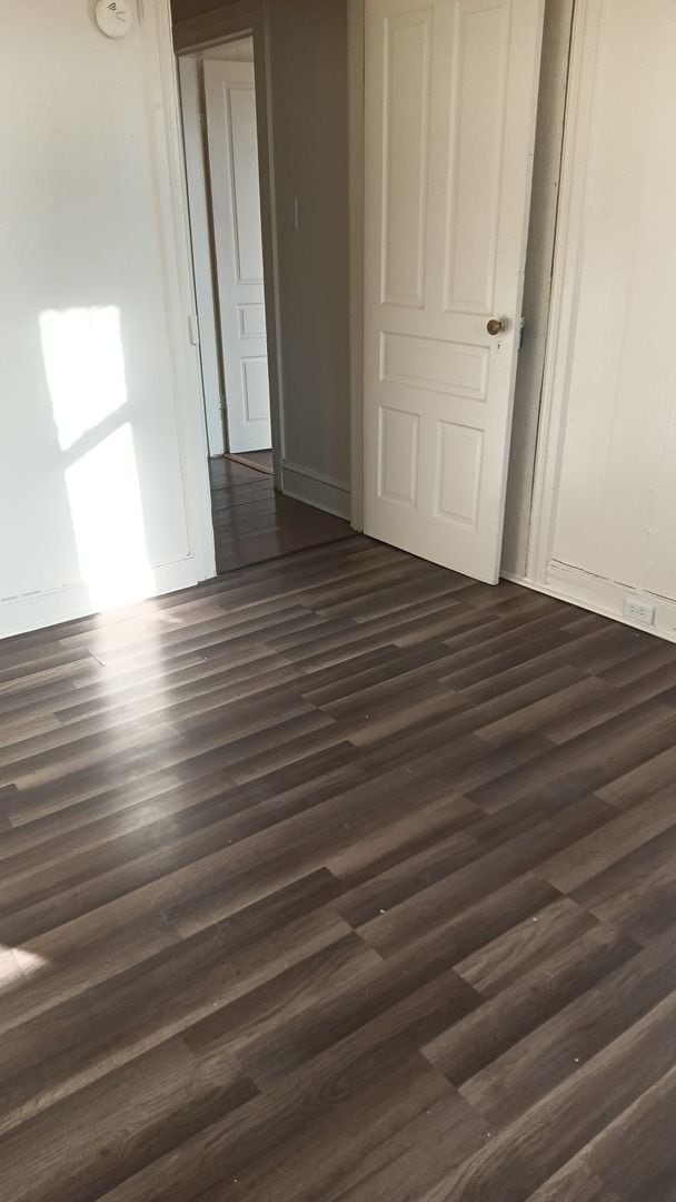 Photo - 648 E Princess St