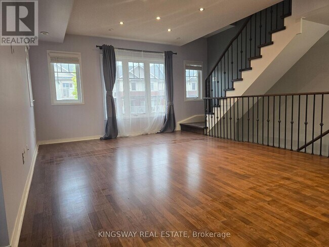 Photo - 3250 Bentley Dr