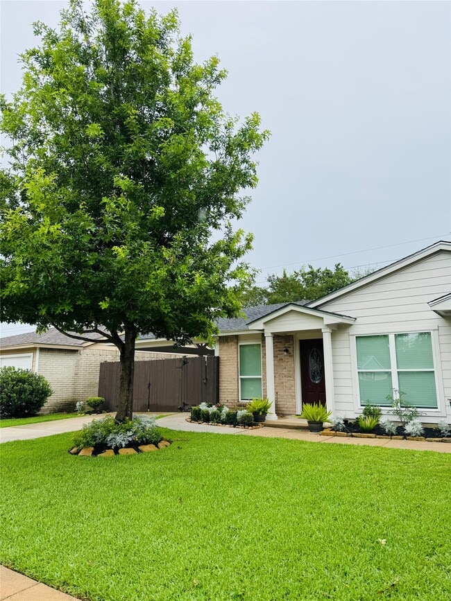 Photo - 24131 4 Sixes Ln
