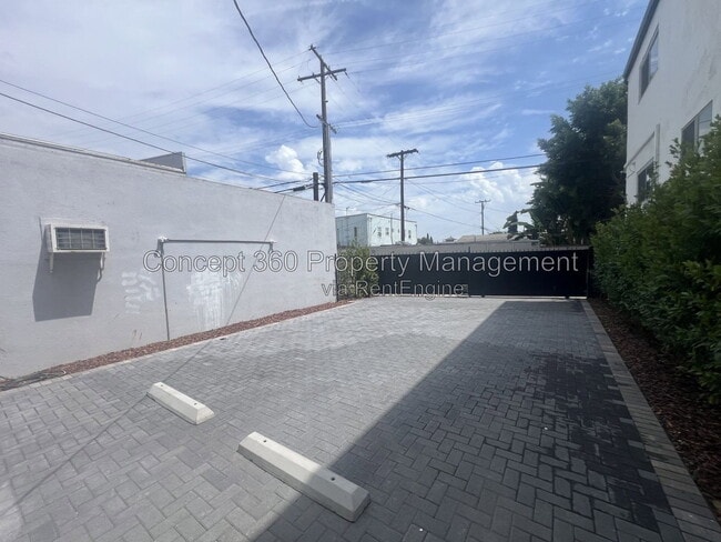 5512 N Long Beach Blvd Unit A