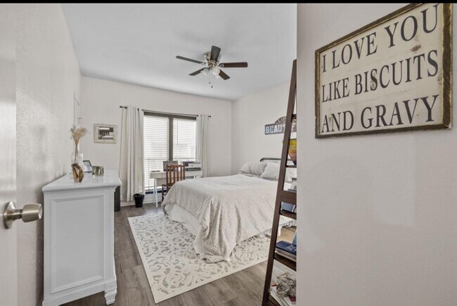 Photo - 4001 Nasa Pky Unidad 219