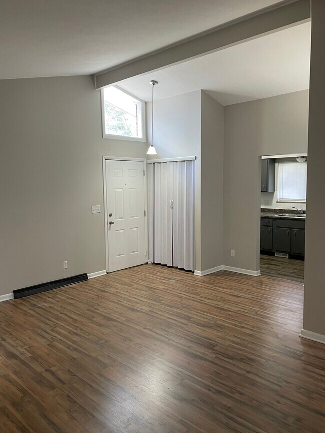 Photo - 1616 Maxen Dr Apartments Unit 1