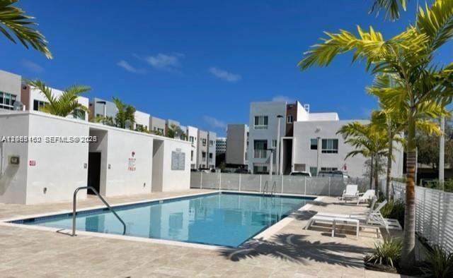 2561 NE 193rd St Unit 1208