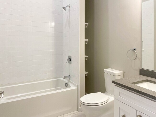 Photo - 345 Pleasant St Unit 1