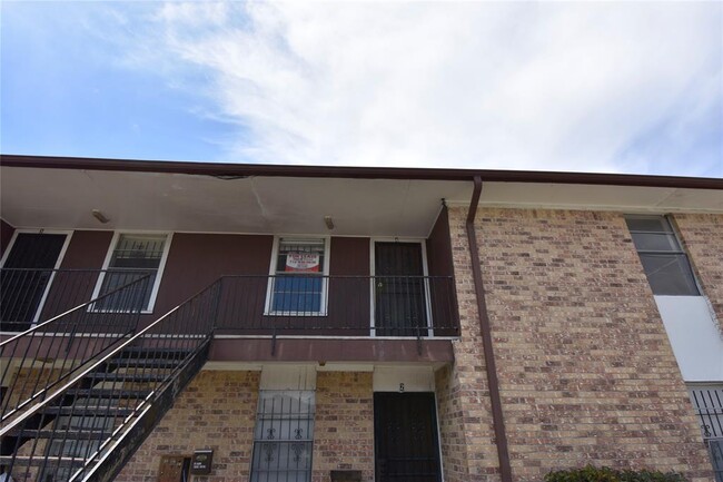 Photo - 4353 Brinkley St Apartment Unit 4