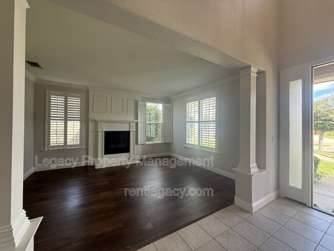 8843 Latigo Ct