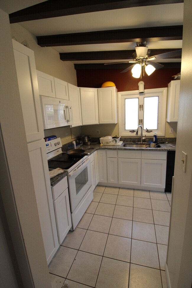 Photo - 5 Cobblestone Rd