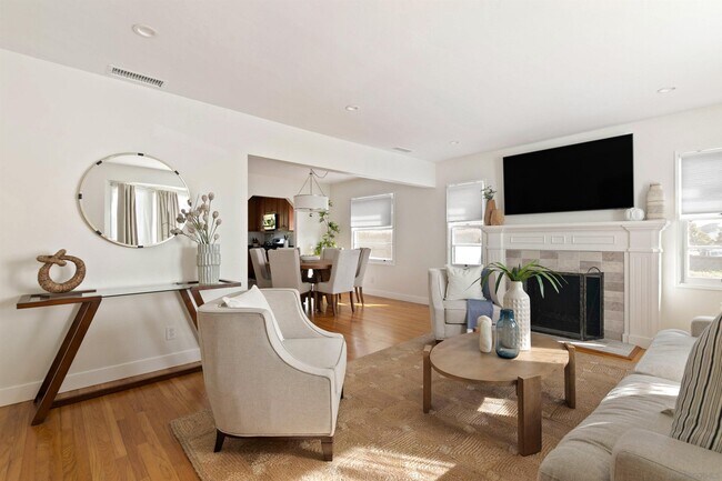5673 La Jolla Hermosa Ave